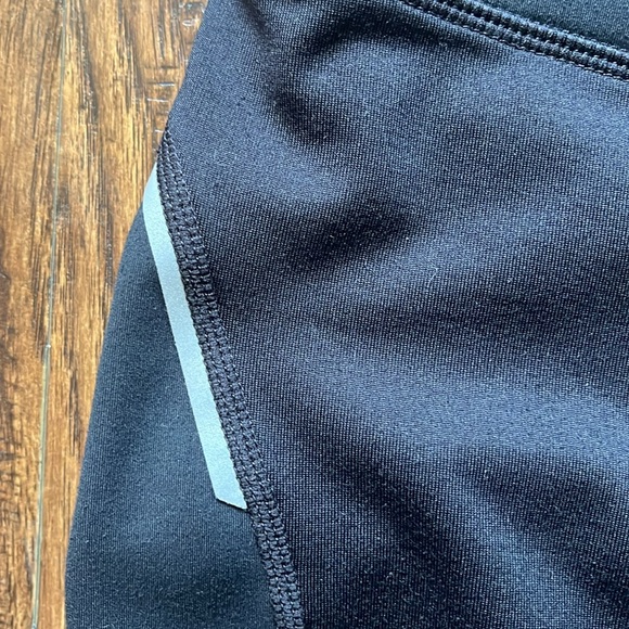 Athleta Relay tights, size XS - Picture 6 of 9